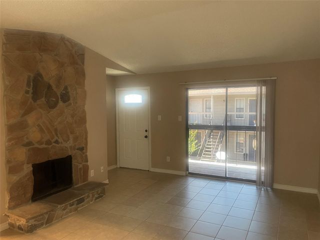 17331 Red Oak Drive 48, Houston, TX 77090