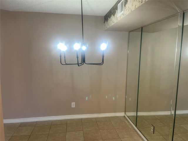 17331 Red Oak Drive 48, Houston, TX 77090