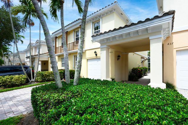 435 Capistrano Drive, Palm Beach Gardens, FL 33410