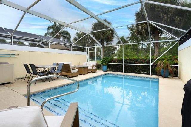 435 Capistrano Drive, Palm Beach Gardens, FL 33410