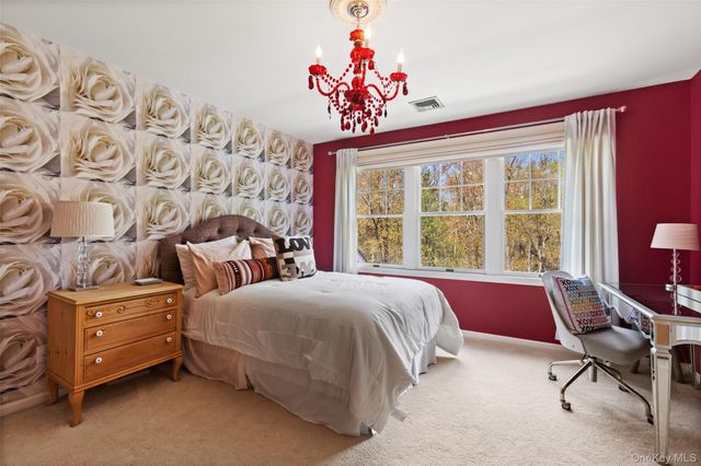 21 Hemlock Hills, Chappaqua, NY 10514