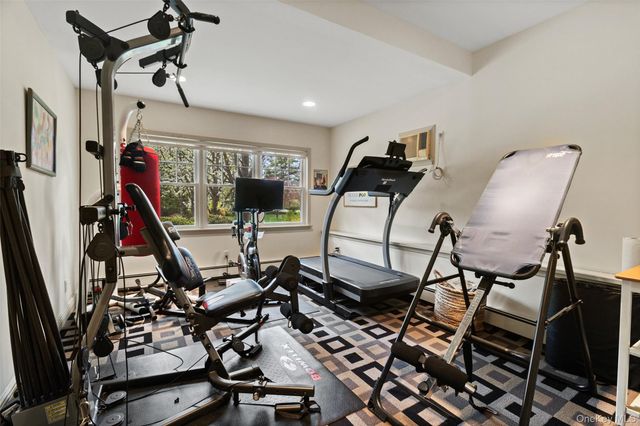 21 Hemlock Hills, Chappaqua, NY 10514