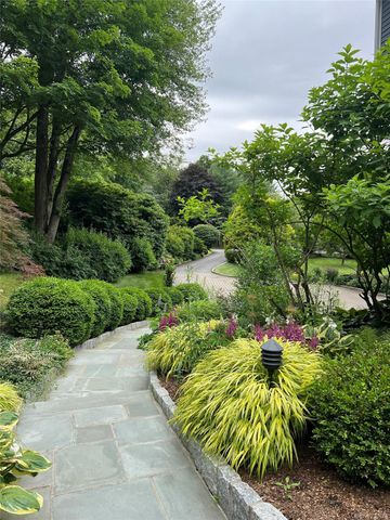 21 Hemlock Hills, Chappaqua, NY 10514