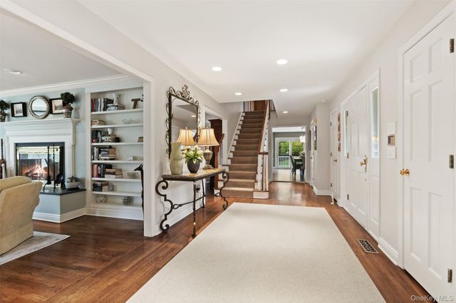 21 Hemlock Hills, Chappaqua, NY 10514