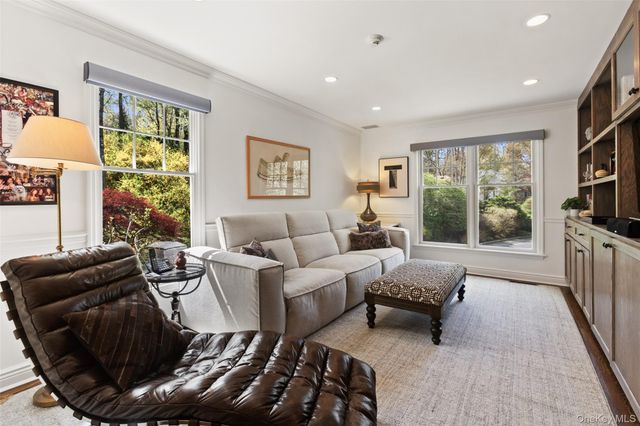 21 Hemlock Hills, Chappaqua, NY 10514