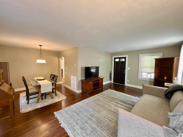 710 E College Street, Mayfield, KY 42066