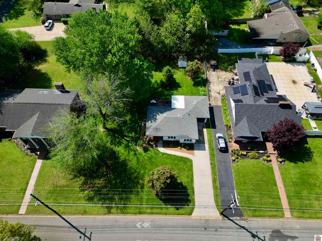 710 E College Street, Mayfield, KY 42066
