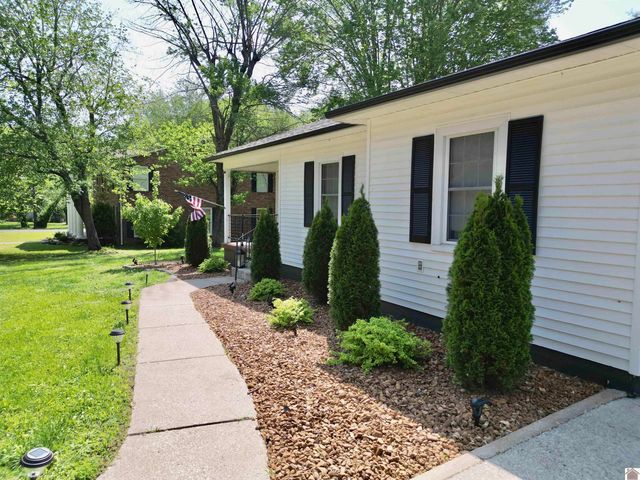 710 E College Street, Mayfield, KY 42066