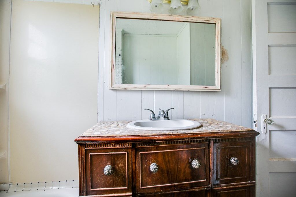 Image 24 of property listing at 405 W James Avenue, Mertzon, TX 76941