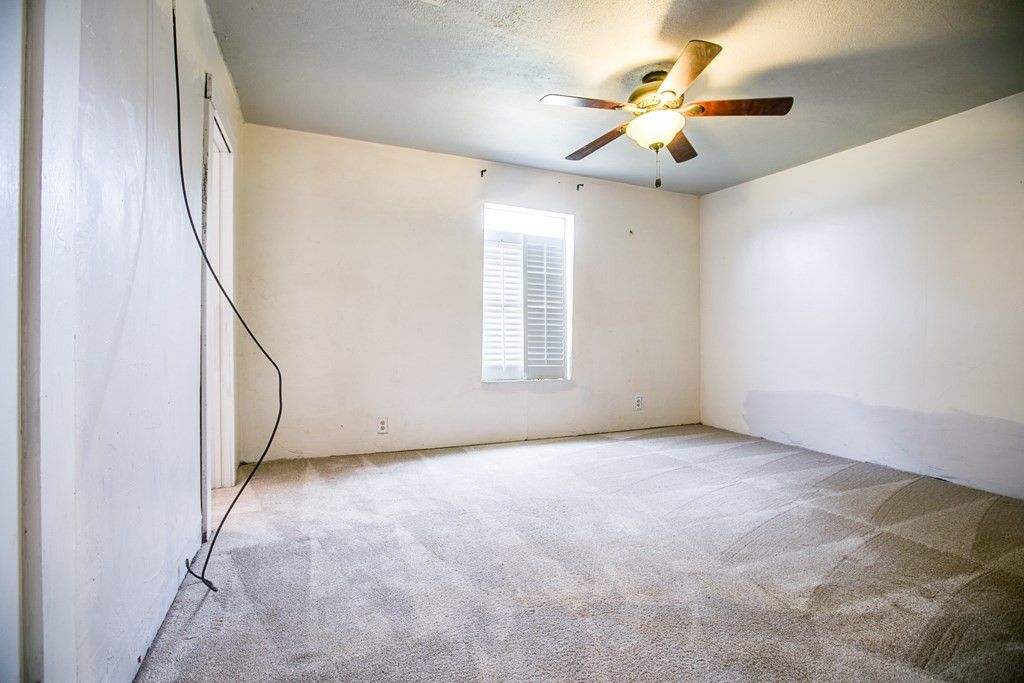 Image 25 of property listing at 405 W James Avenue, Mertzon, TX 76941