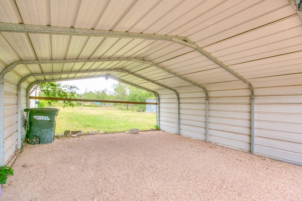 Image 30 of property listing at 405 W James Avenue, Mertzon, TX 76941