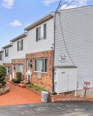463 Cove Road 6, Stamford, CT 06902