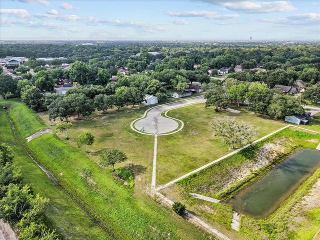 620 Acorn Creek Way, League City, TX 77573