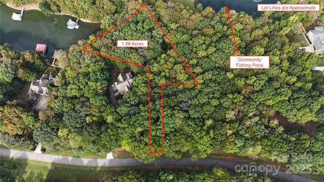 204 S Harbor Watch Drive, Statesville, NC 28677