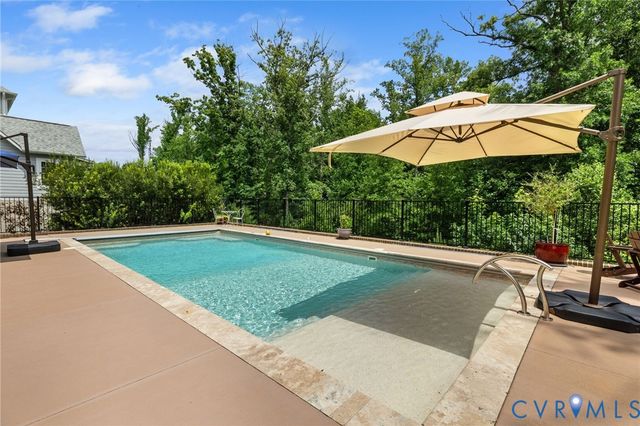 16212 Old Castle Rd, Midlothian, VA 23112