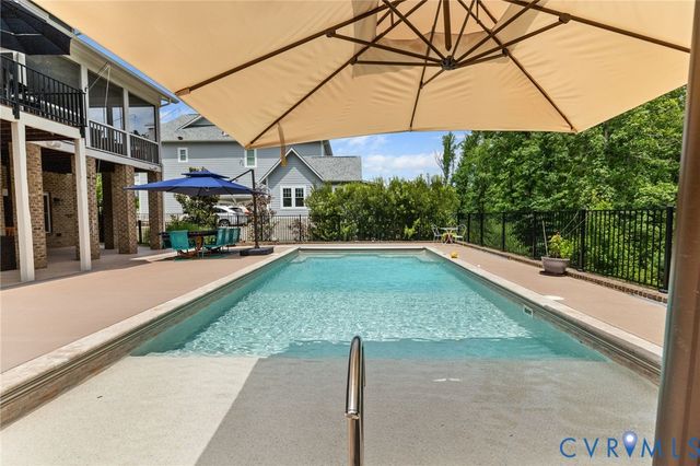 16212 Old Castle Rd, Midlothian, VA 23112
