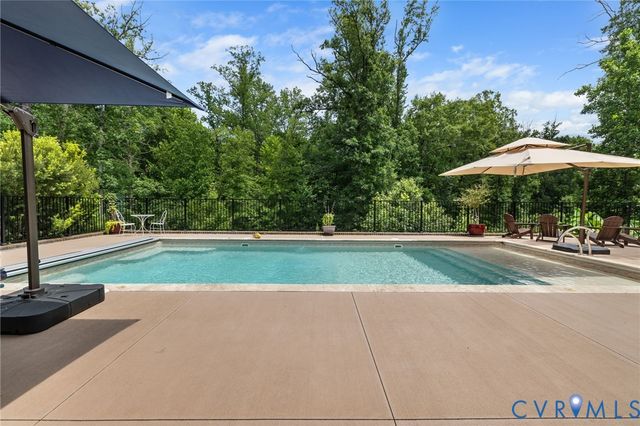16212 Old Castle Rd, Midlothian, VA 23112