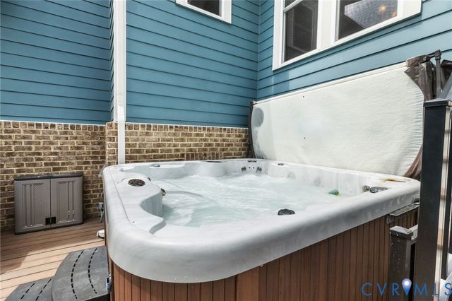 16212 Old Castle Rd, Midlothian, VA 23112