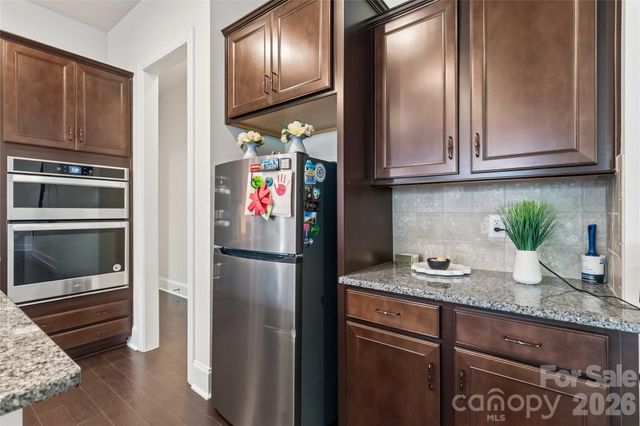 11422 Glanmire Drive, Matthews, NC 28105