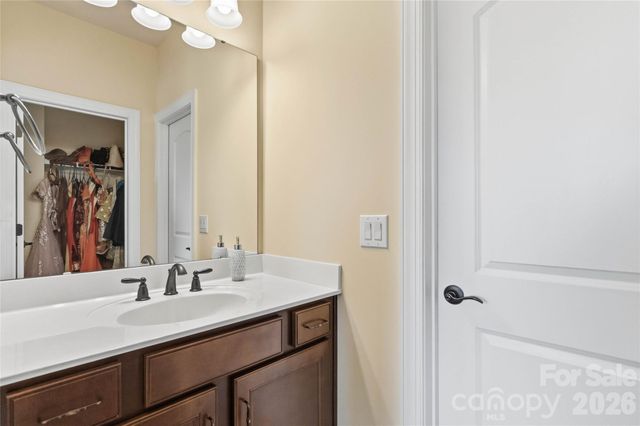 11422 Glanmire Drive, Matthews, NC 28105