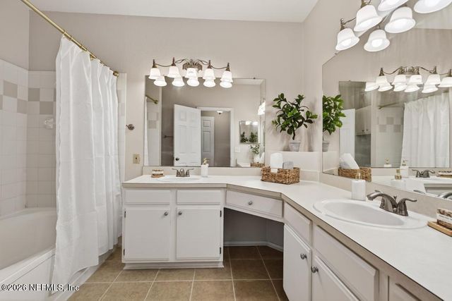 13810 SUTTON PARK Drive N 323, Jacksonville, FL 32224