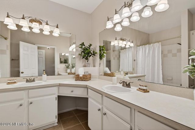 13810 SUTTON PARK Drive N 323, Jacksonville, FL 32224