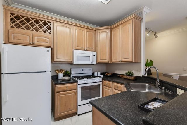 13810 SUTTON PARK Drive N 323, Jacksonville, FL 32224