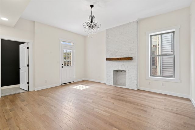 5522 Jackson St, Highland Park, PA 15206