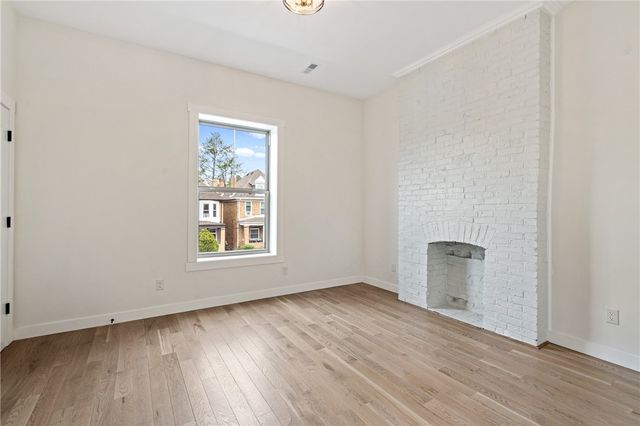 5522 Jackson St, Highland Park, PA 15206