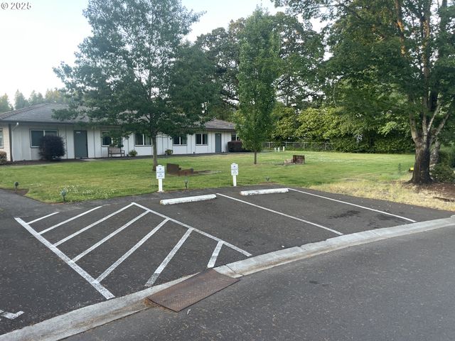 13640 Se HIGHWAY 212 95, Clackamas, OR 97015