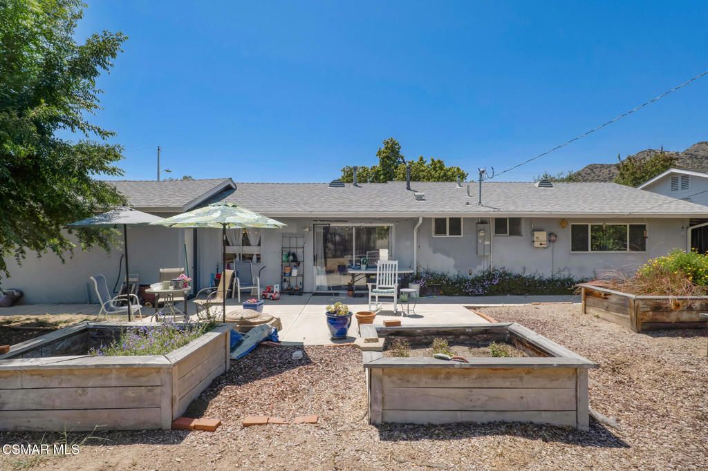 Image 23 of property listing at 1102 Ayers Avenue, Ojai, CA 93023