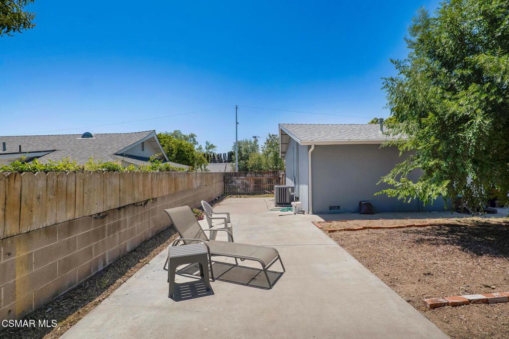Image 3 of property listing at 1102 Ayers Avenue, Ojai, CA 93023