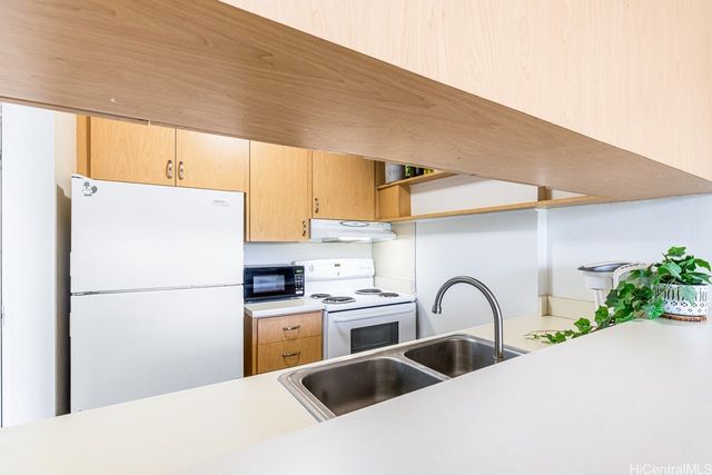 98-450 Koauka Loop 1403, Aiea, HI 96701