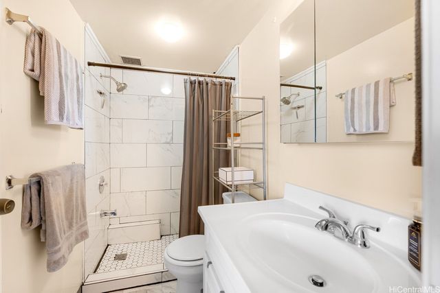 98-450 Koauka Loop 1403, Aiea, HI 96701