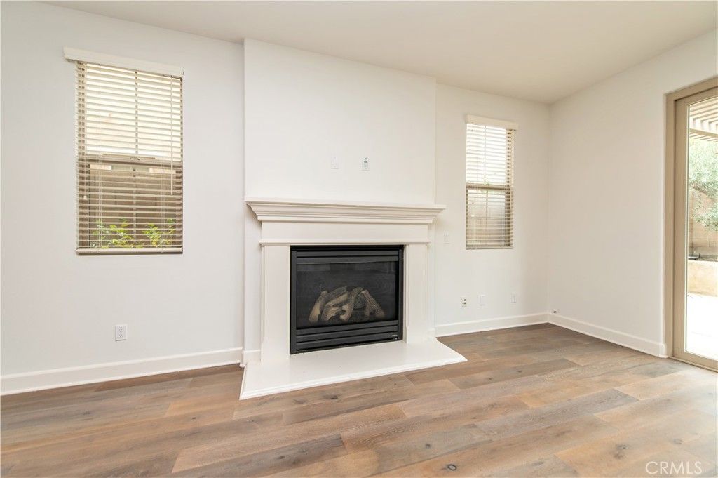 Image 10 of property listing at 105 Tomato, Irvine, CA 92618