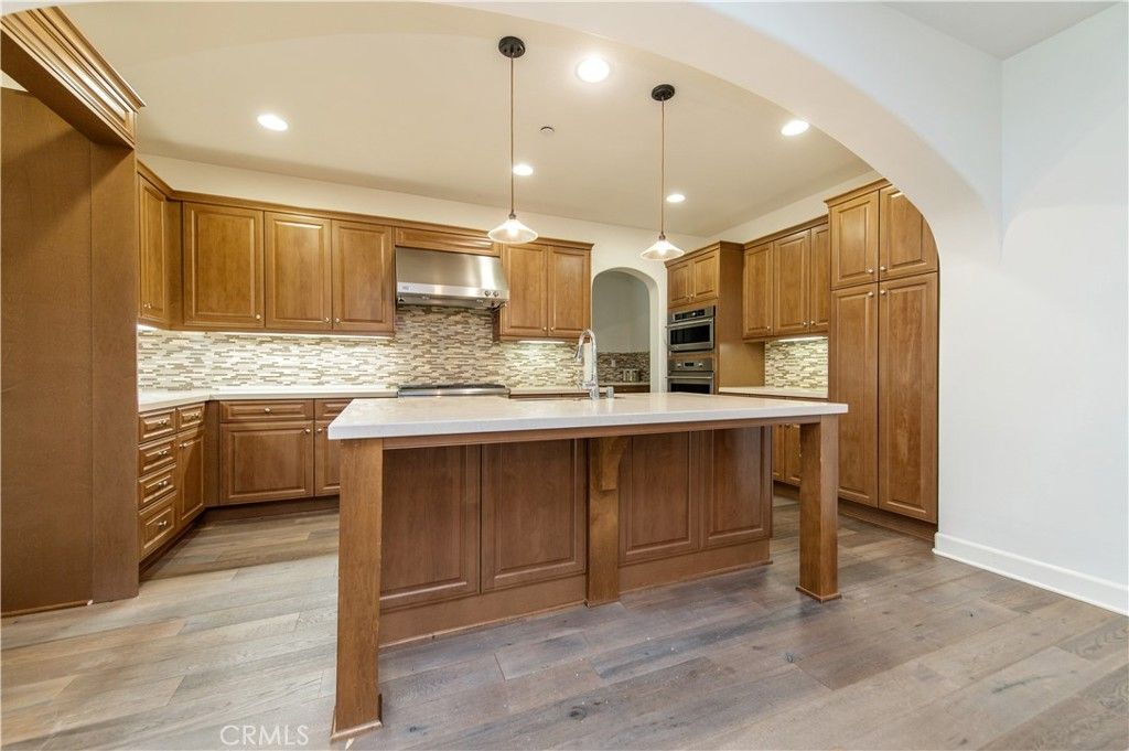 Image 13 of property listing at 105 Tomato, Irvine, CA 92618