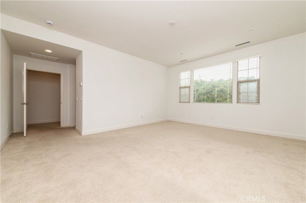 Image 24 of property listing at 105 Tomato, Irvine, CA 92618