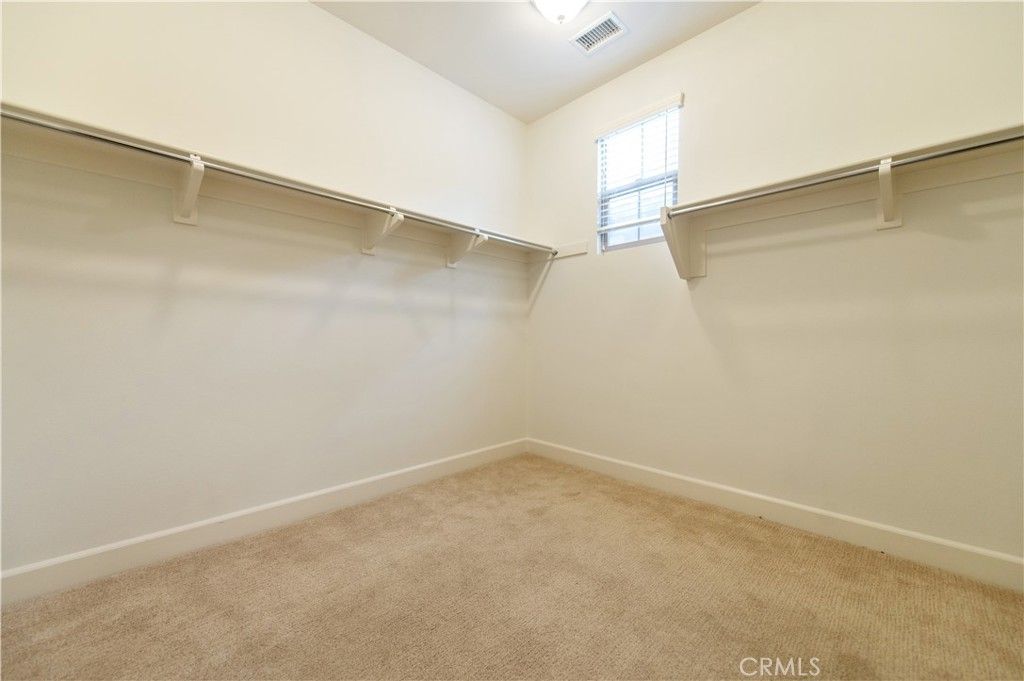 Image 37 of property listing at 105 Tomato, Irvine, CA 92618