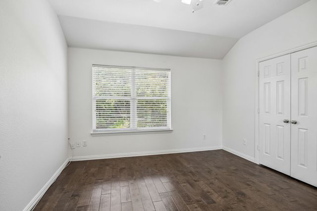 2113 Parkview, Carrollton, TX 75006