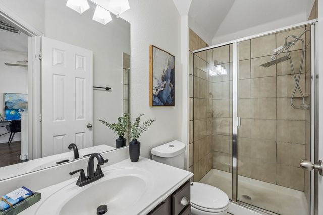 2113 Parkview, Carrollton, TX 75006