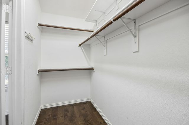 2113 Parkview, Carrollton, TX 75006