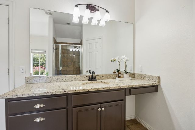 2113 Parkview, Carrollton, TX 75006
