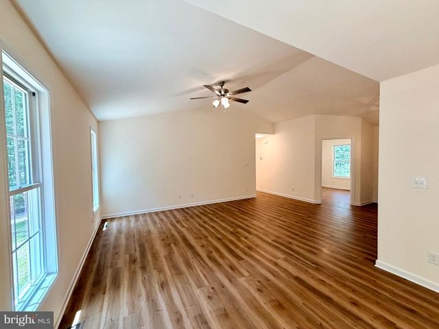 12215 AUTUMN RIDGE LN, Unionville, VA 22567