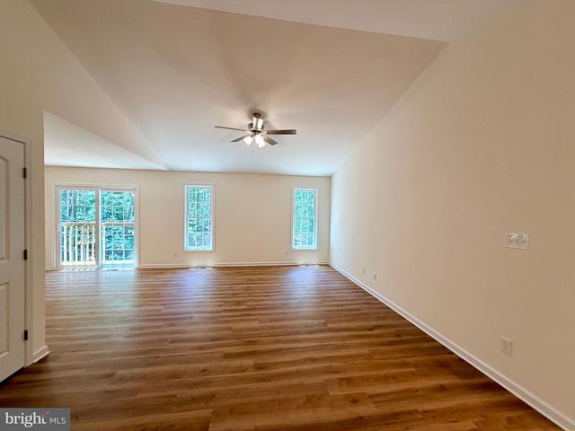 12215 AUTUMN RIDGE LN, Unionville, VA 22567