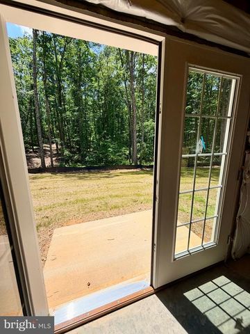 12215 AUTUMN RIDGE LN, Unionville, VA 22567