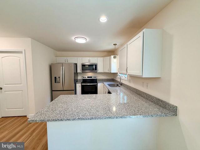 12215 AUTUMN RIDGE LN, Unionville, VA 22567