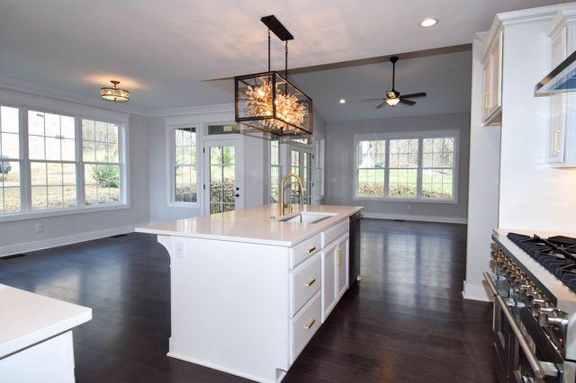 108 Spy Glass Way, Hendersonville, TN 37075