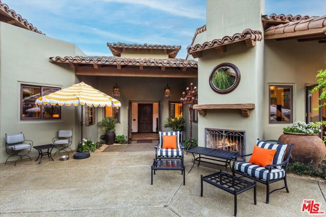 2489 Tuscany Heights Drive, Palm Springs, CA 92262