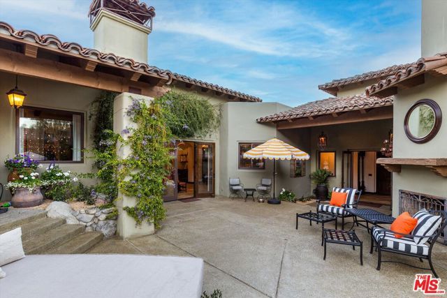 2489 Tuscany Heights Drive, Palm Springs, CA 92262