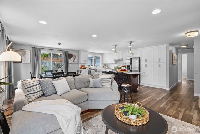 7848 NE 146th Street, Kenmore, WA 98028
